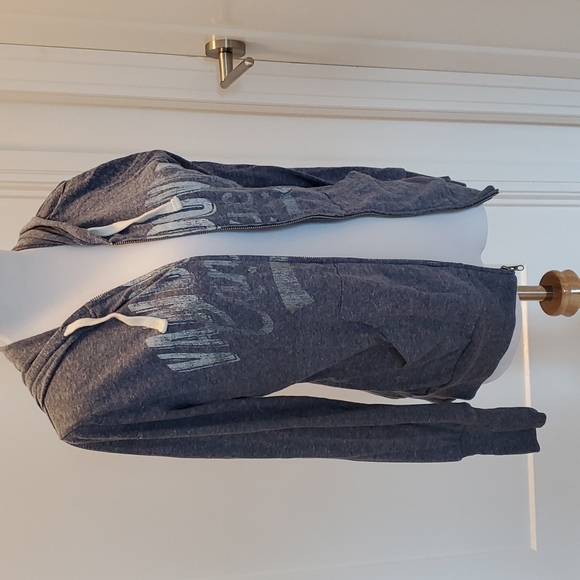 Vancouver Canucks Soft Grey Hoodie - Touch by Alyssa Milano - Picture 1 of 15